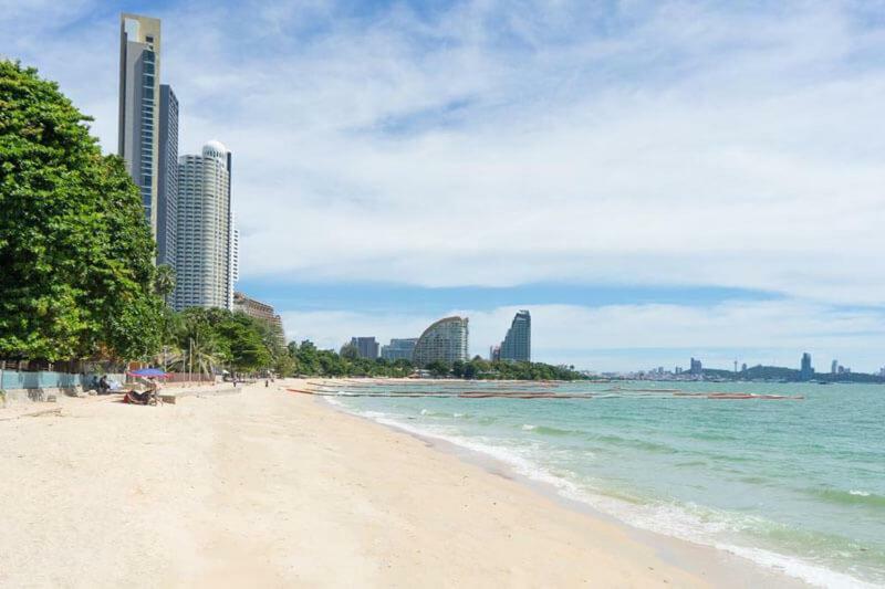 Ar Aeras Pattaya Apartment Exterior foto