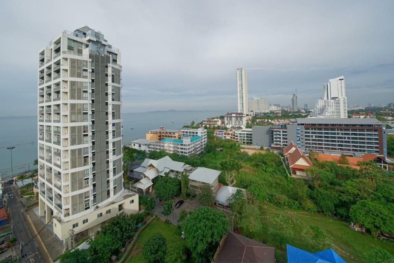 Ar Aeras Pattaya Apartment Exterior foto